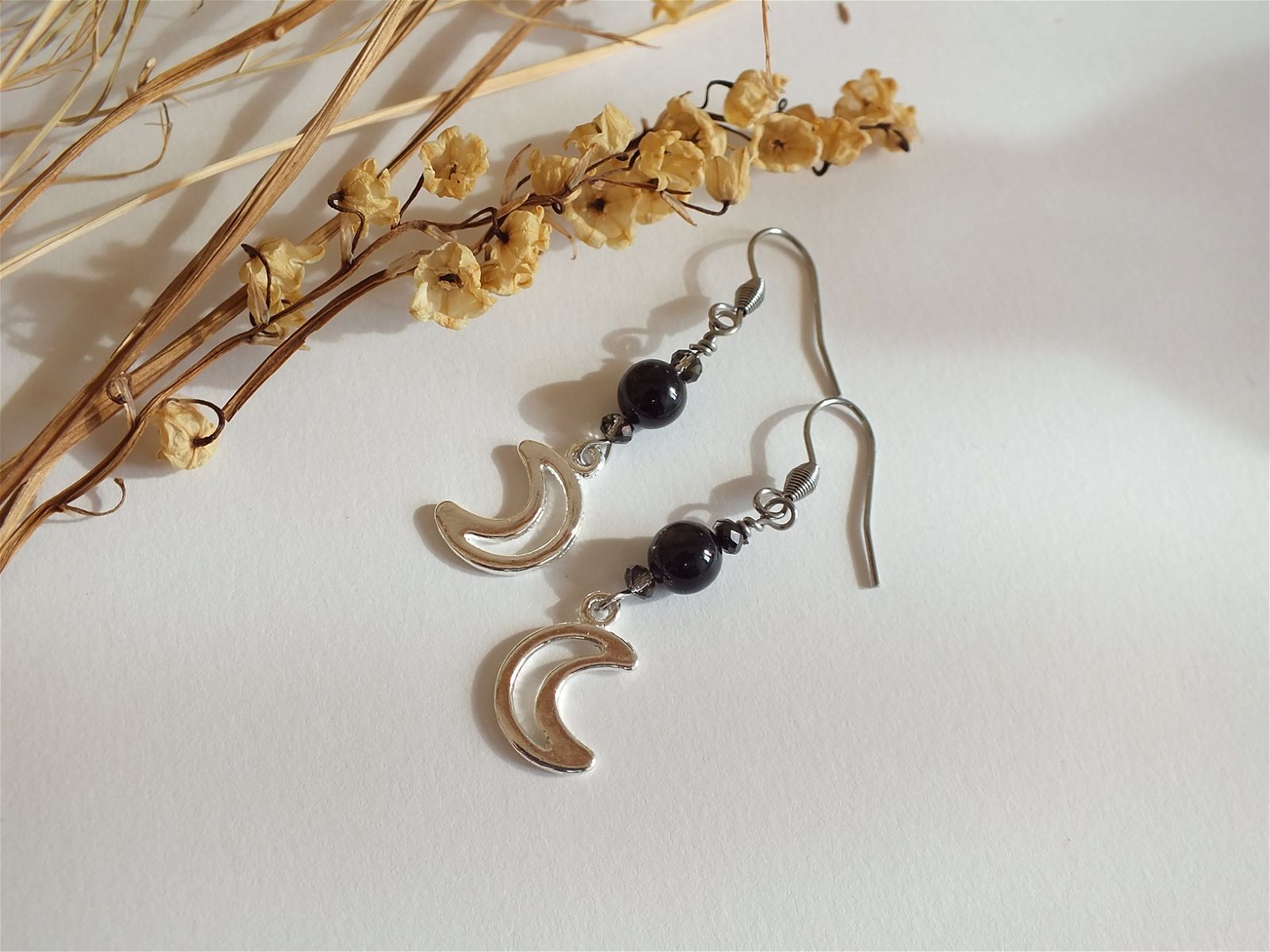 Boucles d'oreilles avec hypersthènes et lunes - Aurore Lune 