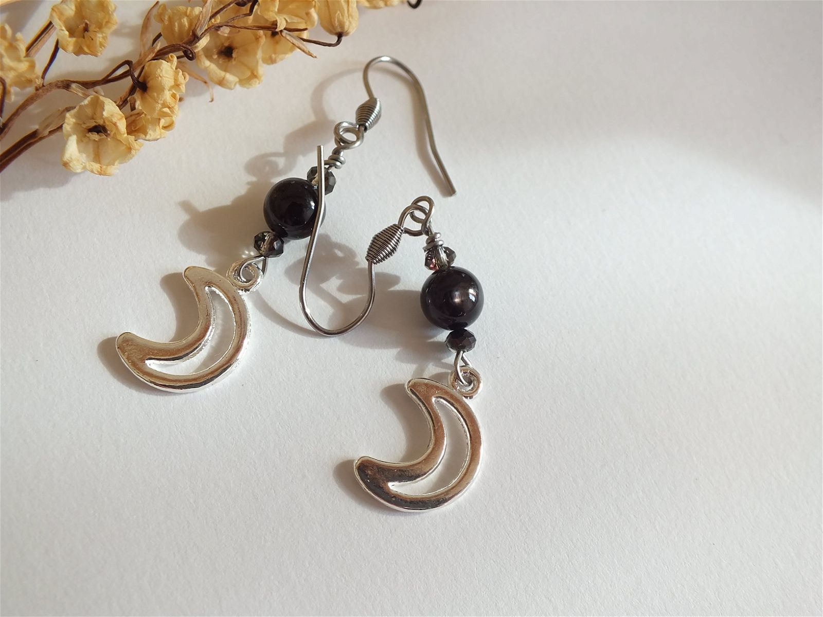 Boucles d'oreilles avec hypersthènes et lunes - Aurore Lune 