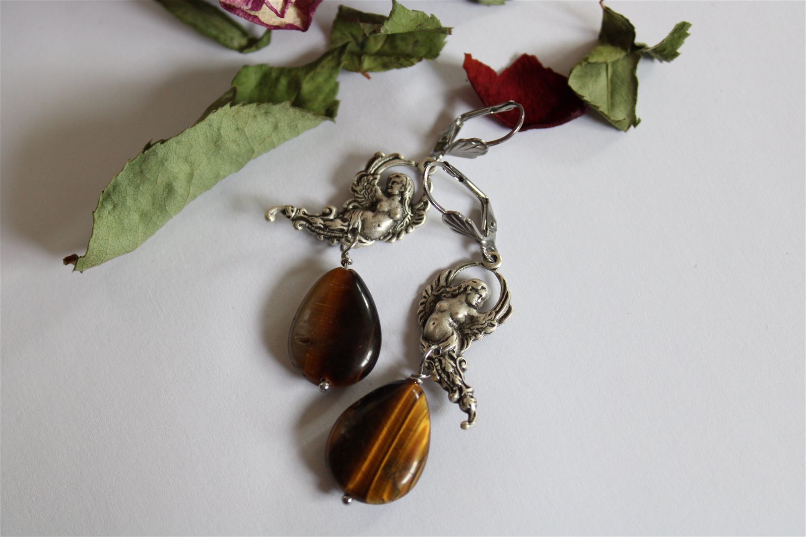 Boucles d'oreilles en oeil de tigre - Aurore Lune 