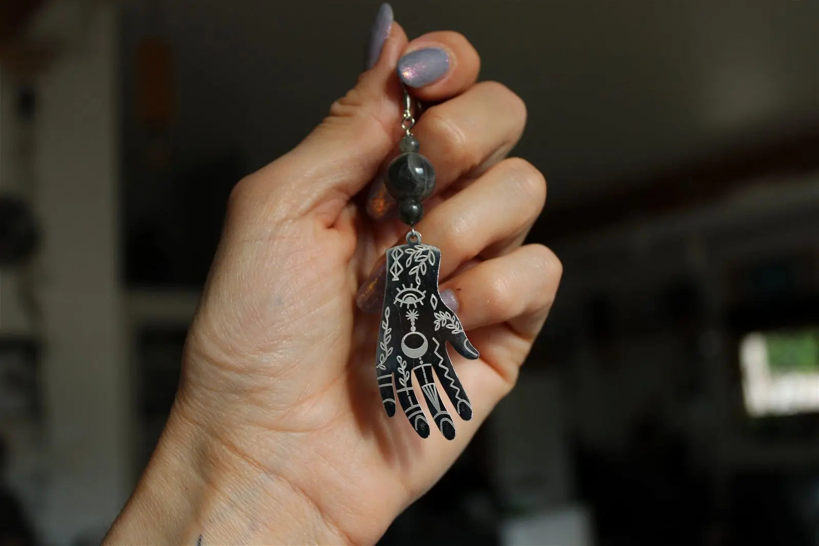 Boucles d'oreilles labradorite mains voyante - Aurore Lune 