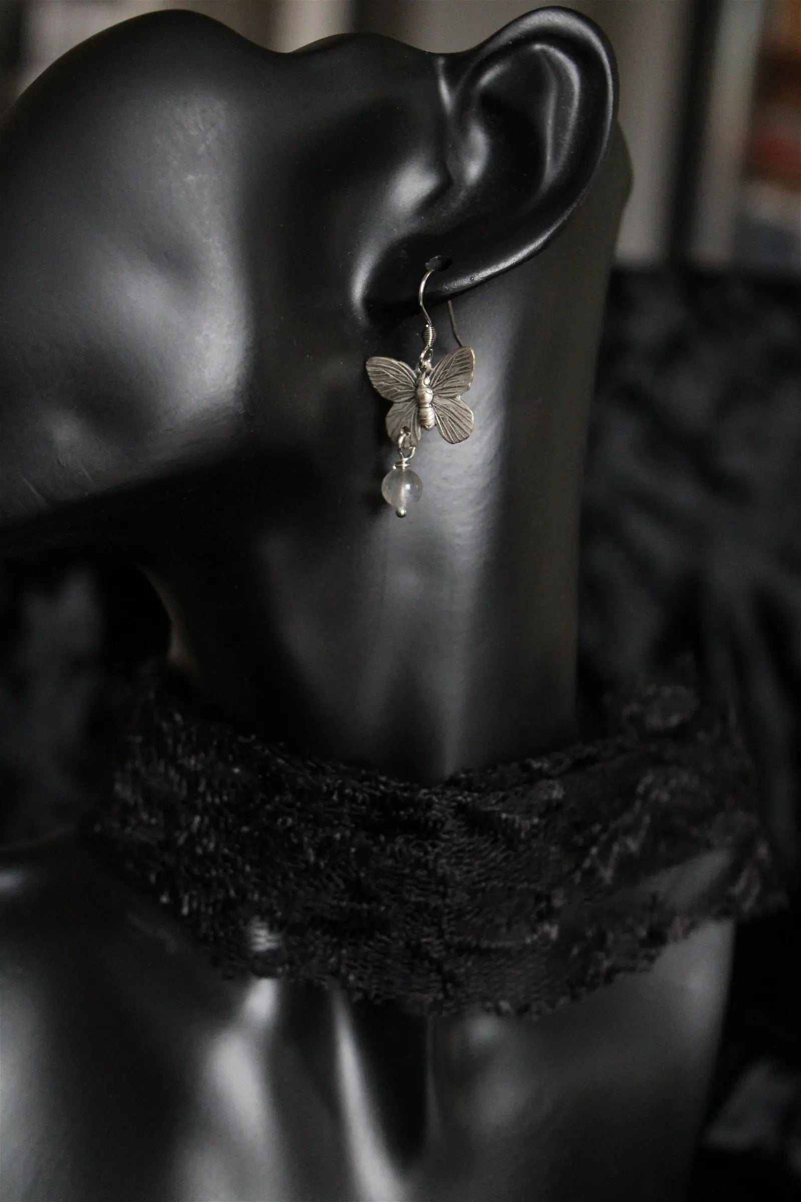 Boucles d'oreilles labradorite violette papillons - Aurore Lune 