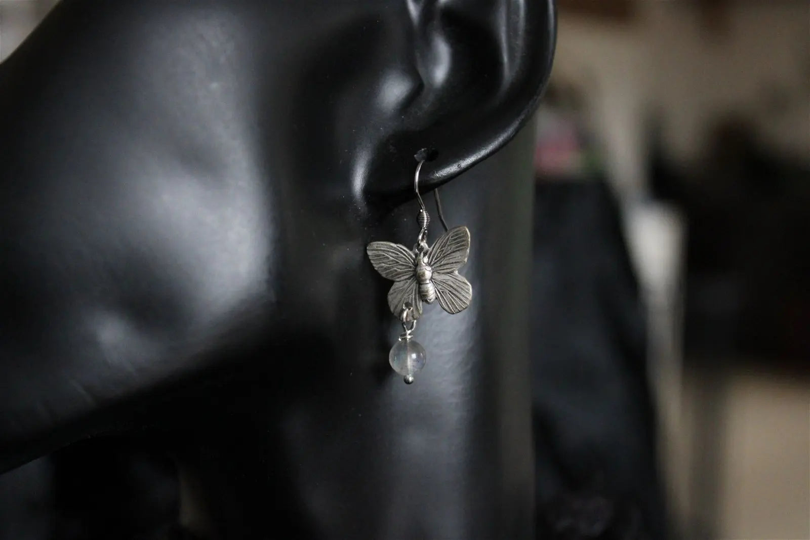 Boucles d'oreilles labradorite violette papillons - Aurore Lune 