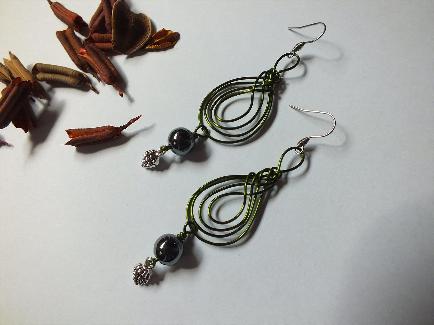 Boucles d'oreilles * noeud de sourcière* hématites - Aurore Lune 