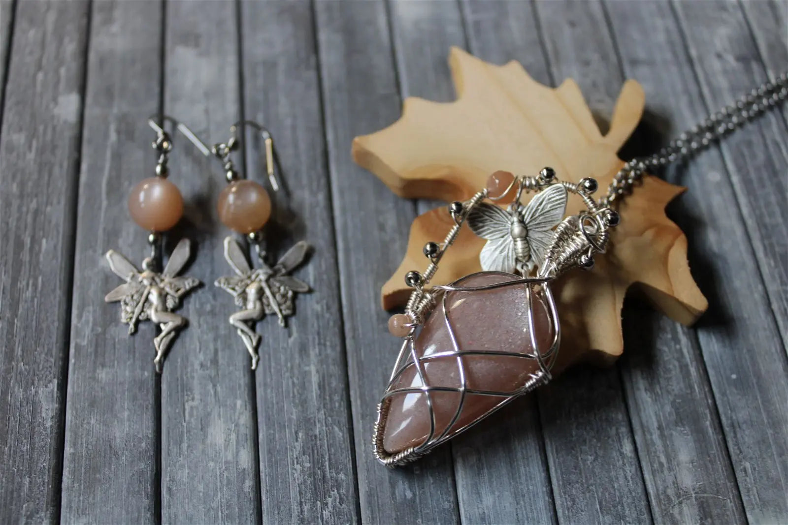Boucles d'oreilles pierres de lune abricot Fées - Aurore Lune 