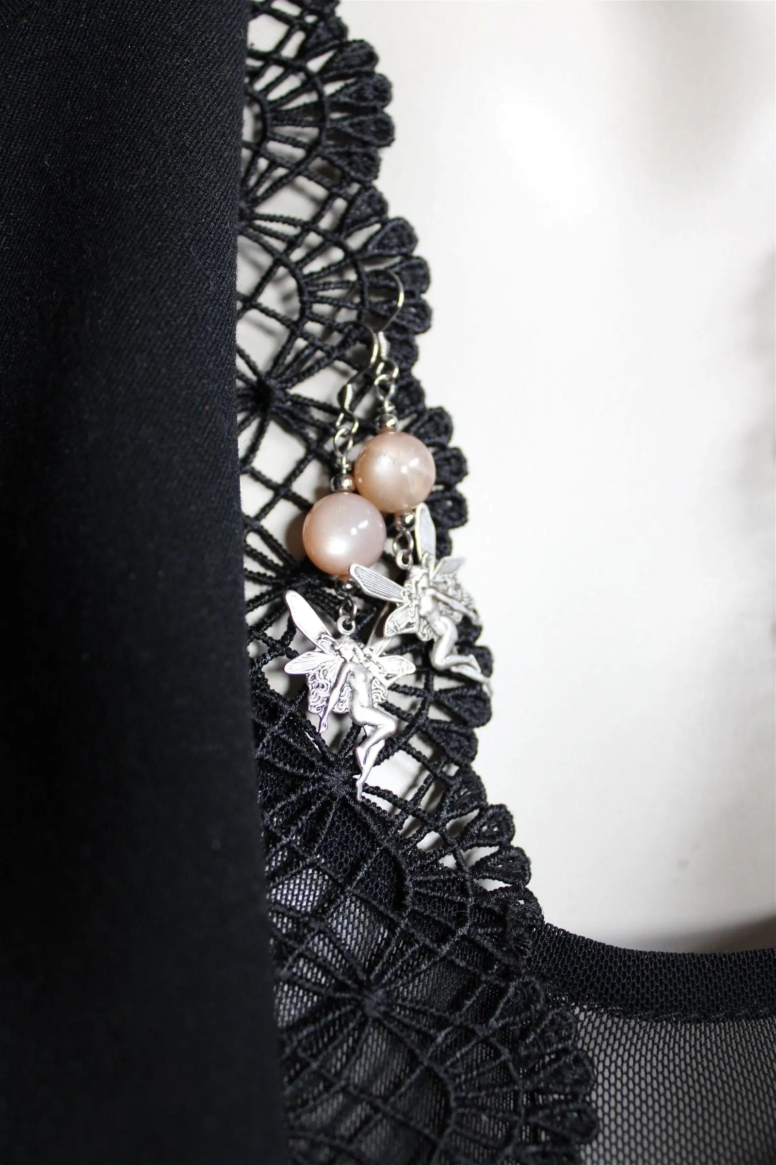 Boucles d'oreilles pierres de lune abricot Fées - Aurore Lune 