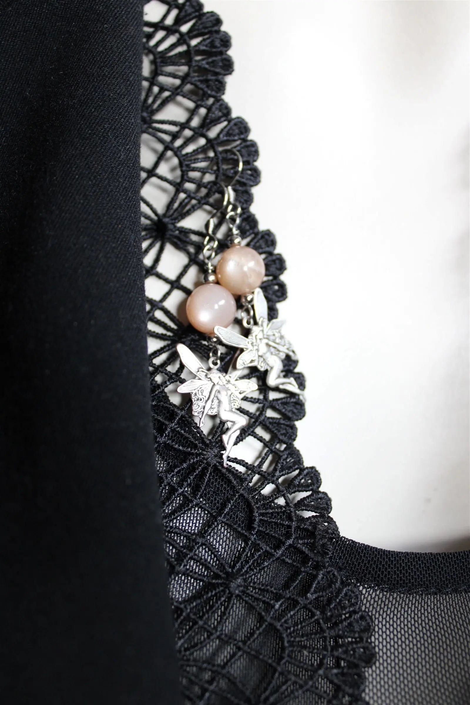 Boucles d'oreilles pierres de lune abricot Fées - Aurore Lune 