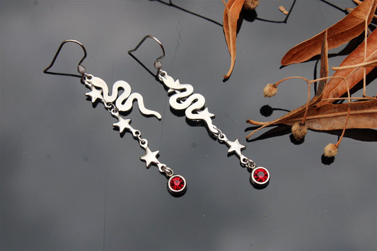 Boucles d'oreilles serpents et pierre rouge - Aurore Lune 