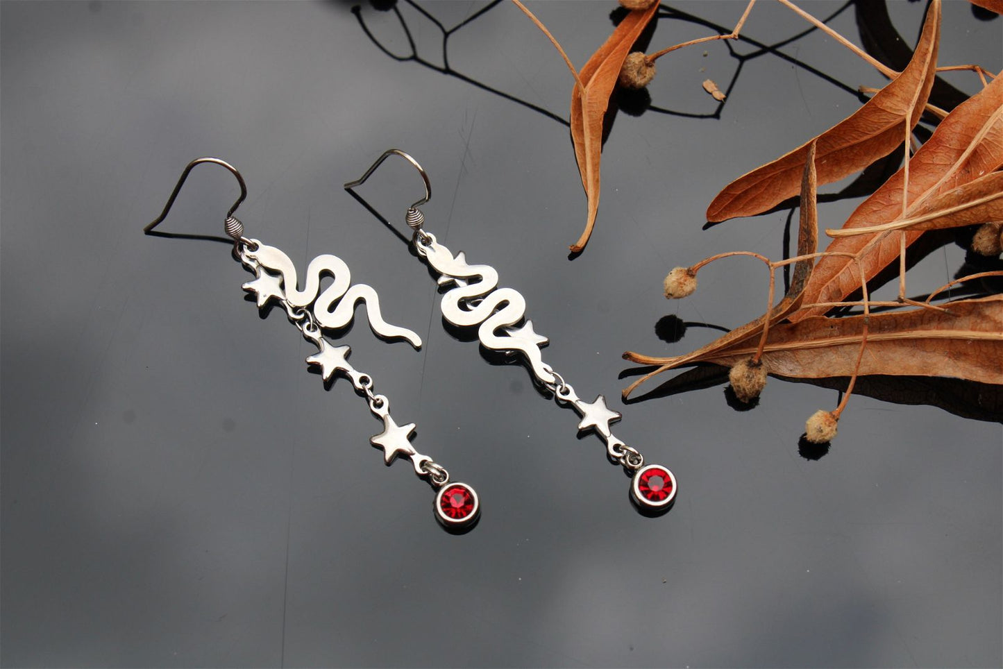 Boucles d'oreilles serpents et pierre rouge - Aurore Lune 