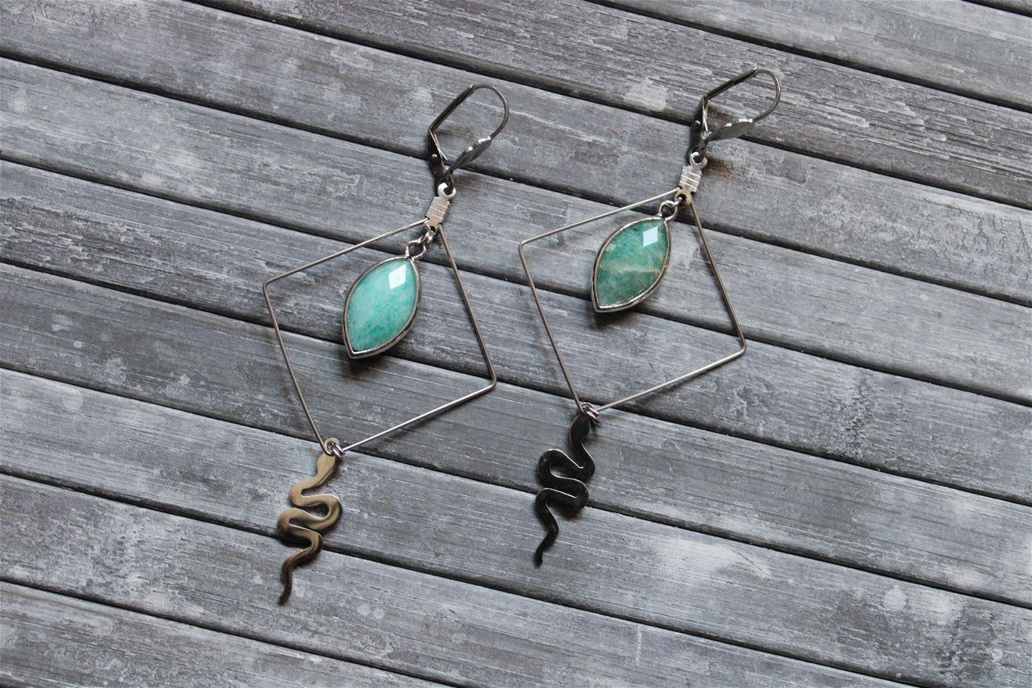 Boucles d'oreilles serpents mystiques et amazonites - Aurore Lune 