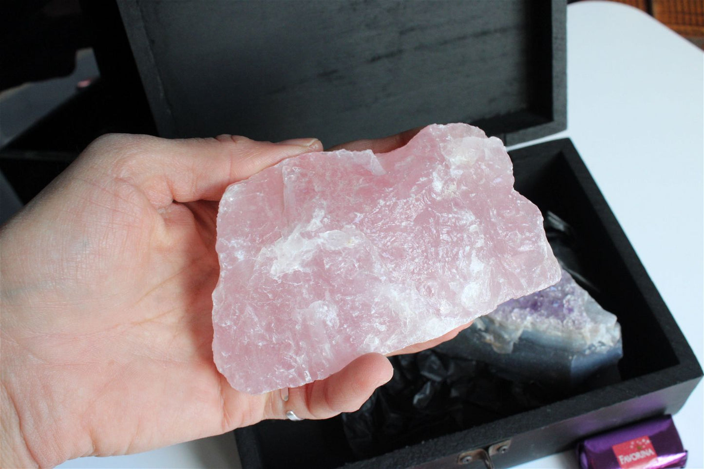 Box boîte à offrir quartz rose et améthyste brutes - Aurore Lune 