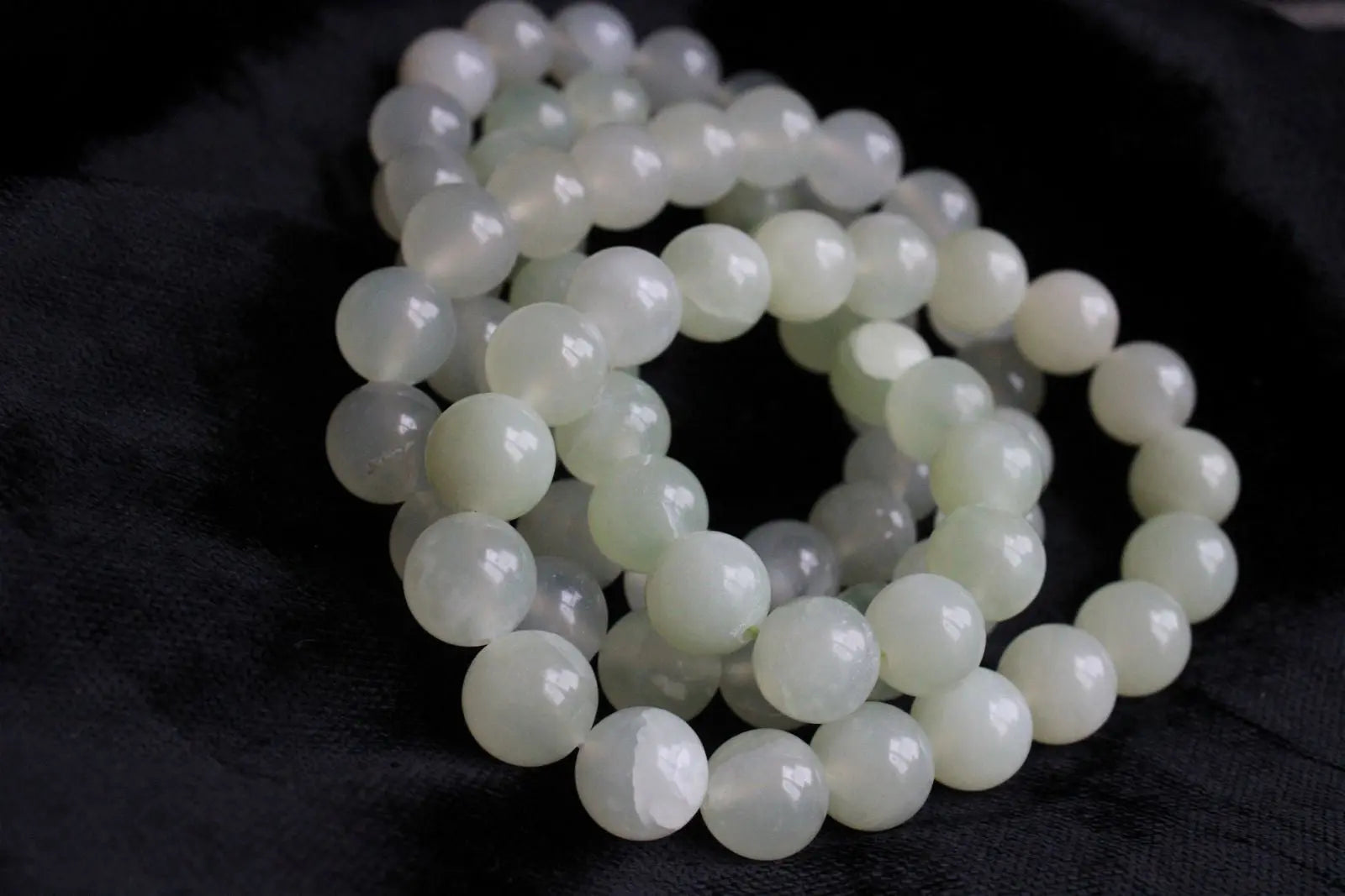 Bracelet de serpentine ou new jade perles 10mm 16 cm - Aurore Lune 