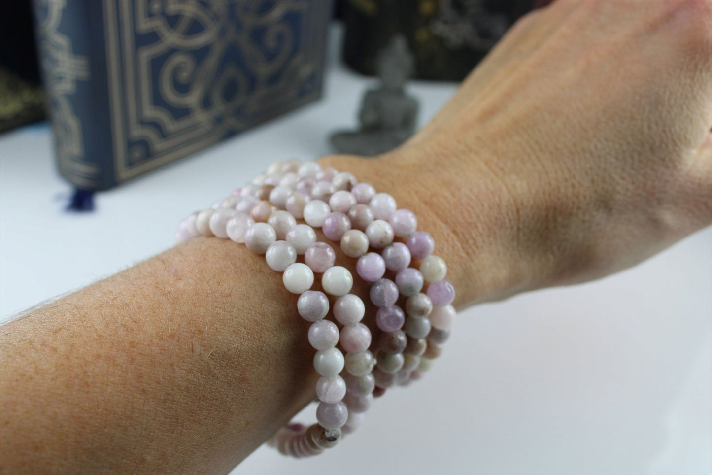 Bracelet élastiqué de kunzite - poignet moyen à épais - Aurore Lune 