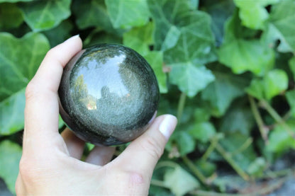C. Sphère en obsidienne dorée 7 cm 290 grammes - Aurore Lune 