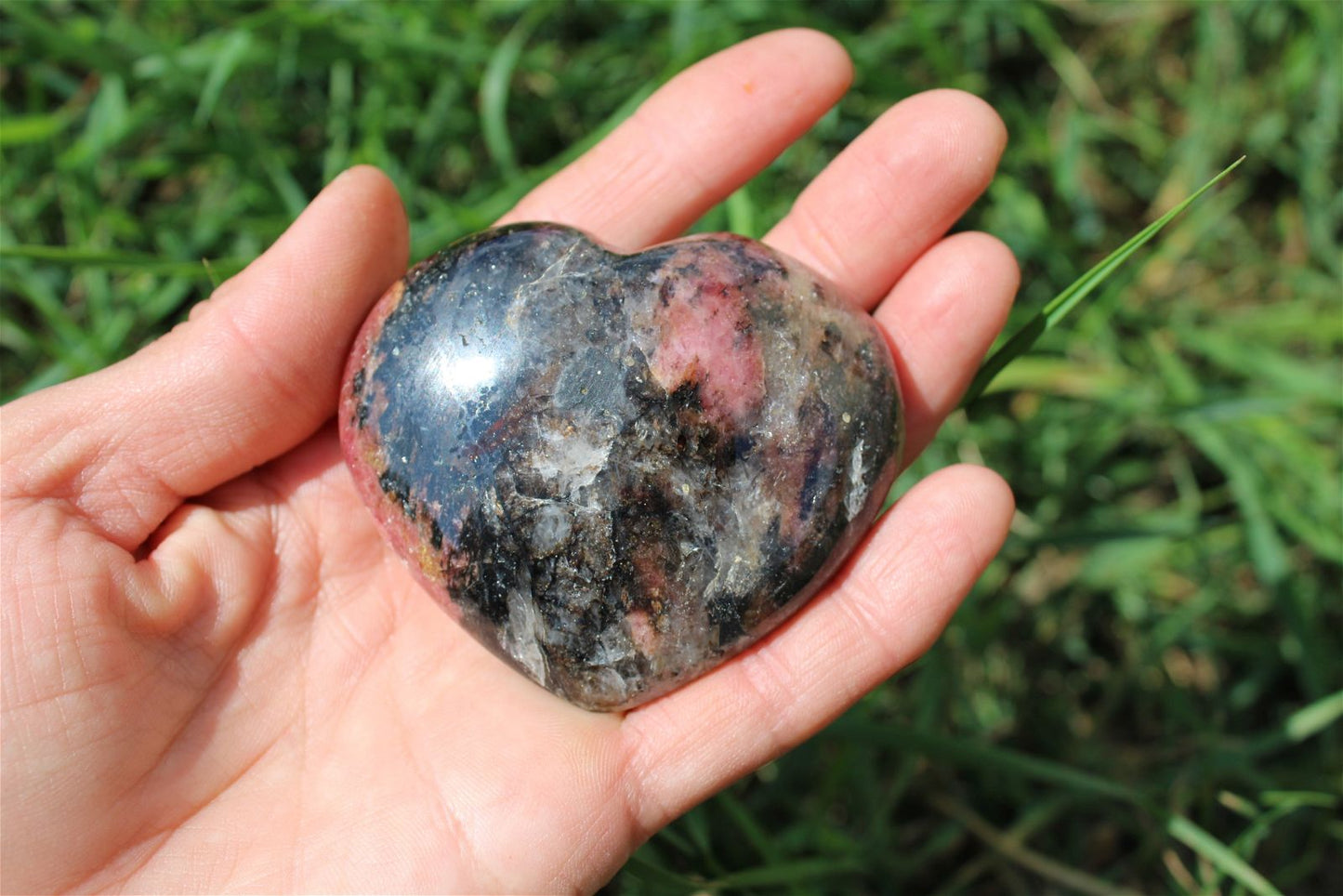 Cœur en rhodonite 7x6 cm - Aurore Lune 
