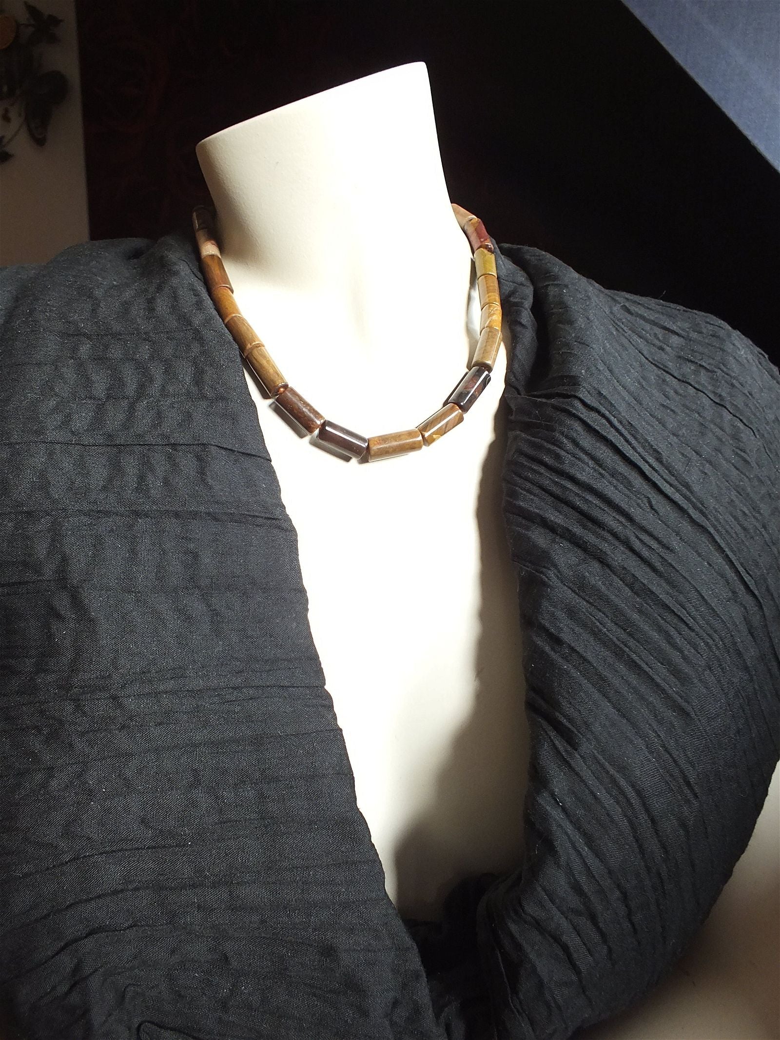 Collier 45 cm en bois fossile - Aurore Lune 