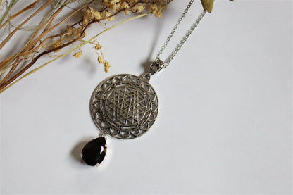 Collier Shri yantra décoré SWAROVSKI - Aurore Lune 