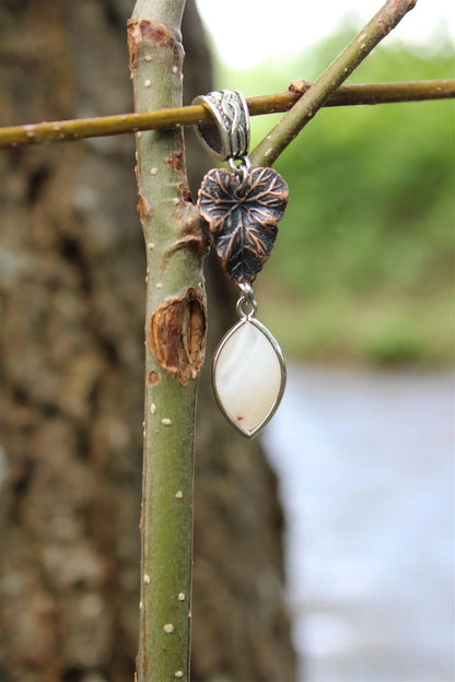 Collier avec agate et feuille - Aurore Lune 