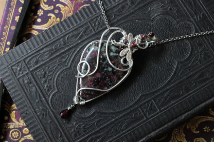 Collier avec eudialyte silver filled - Aurore Lune 