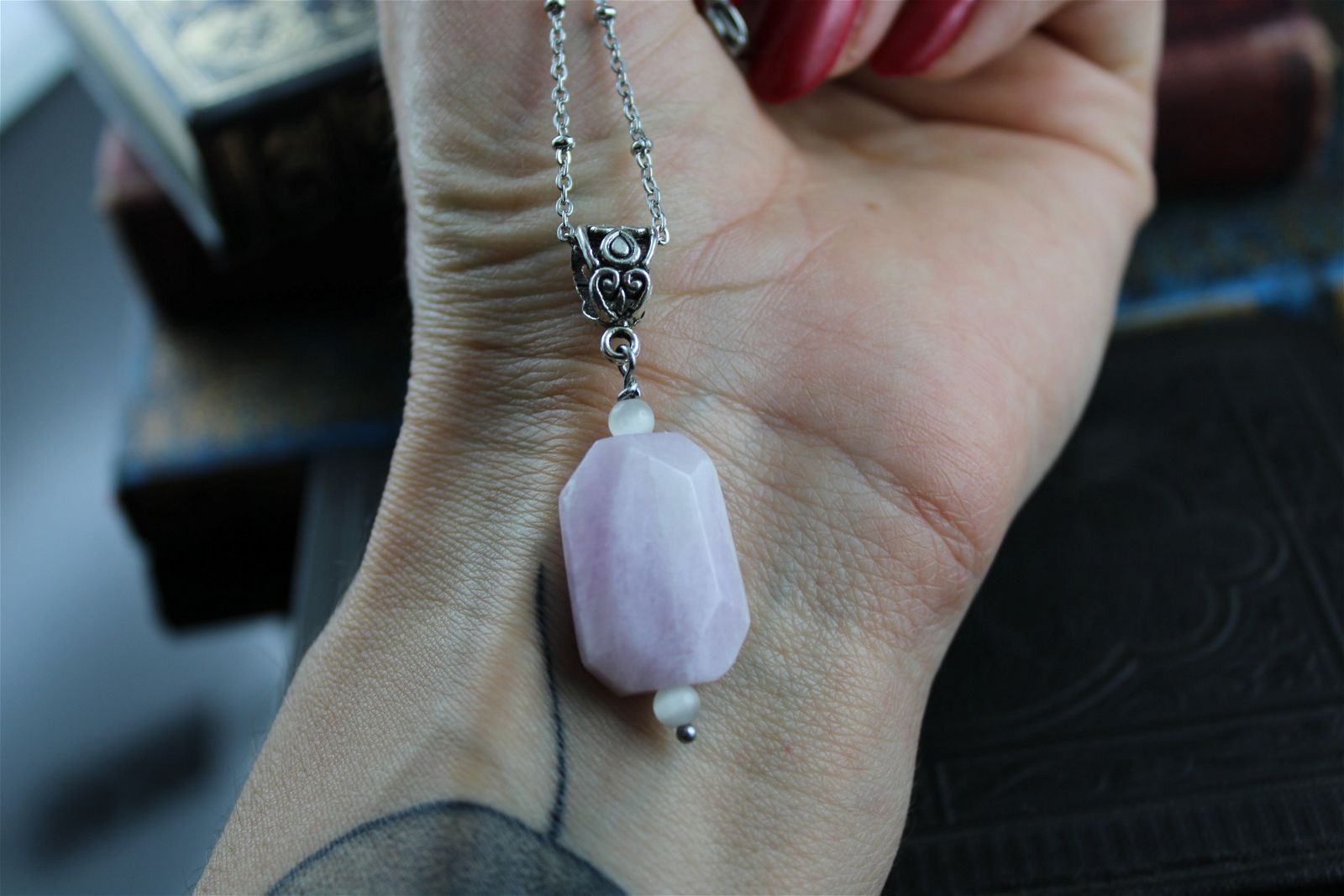 Collier avec kunzite - Aurore Lune 