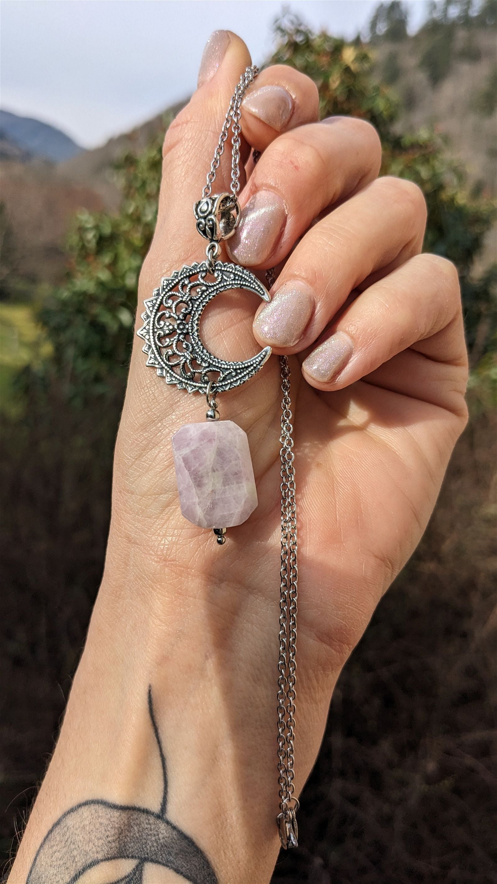 Collier avec kunzite - Aurore Lune 