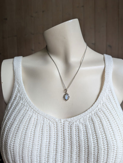 Collier avec labradorite blanche pierre de lune arc-en-ciel - Aurore Lune 