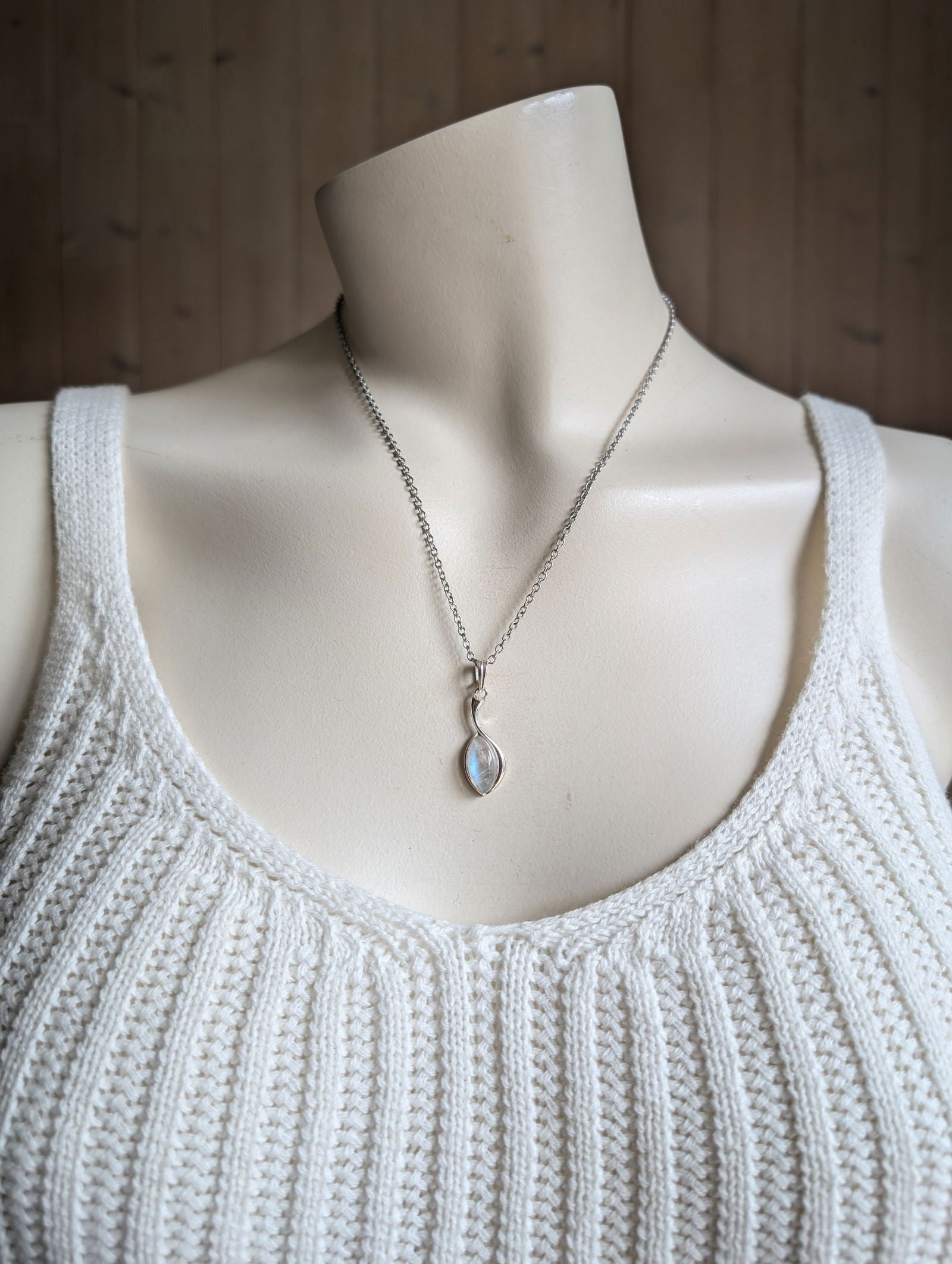 Collier avec labradorite blanche pierre de lune arc-en-ciel - Aurore Lune 