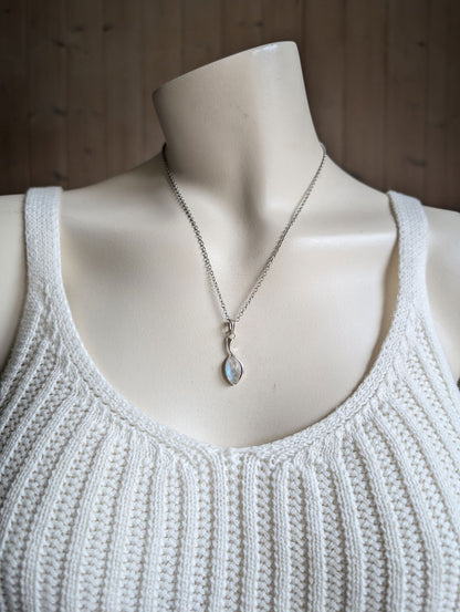 Collier avec labradorite blanche pierre de lune arc-en-ciel - Aurore Lune 