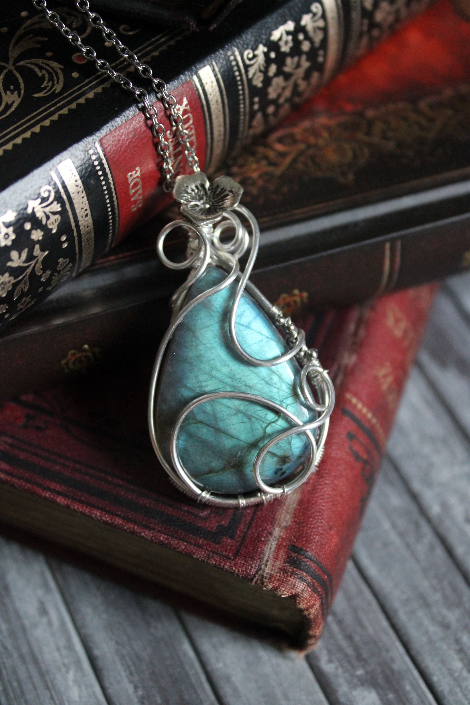 Collier avec labradorite bleue turquoise - Aurore Lune 