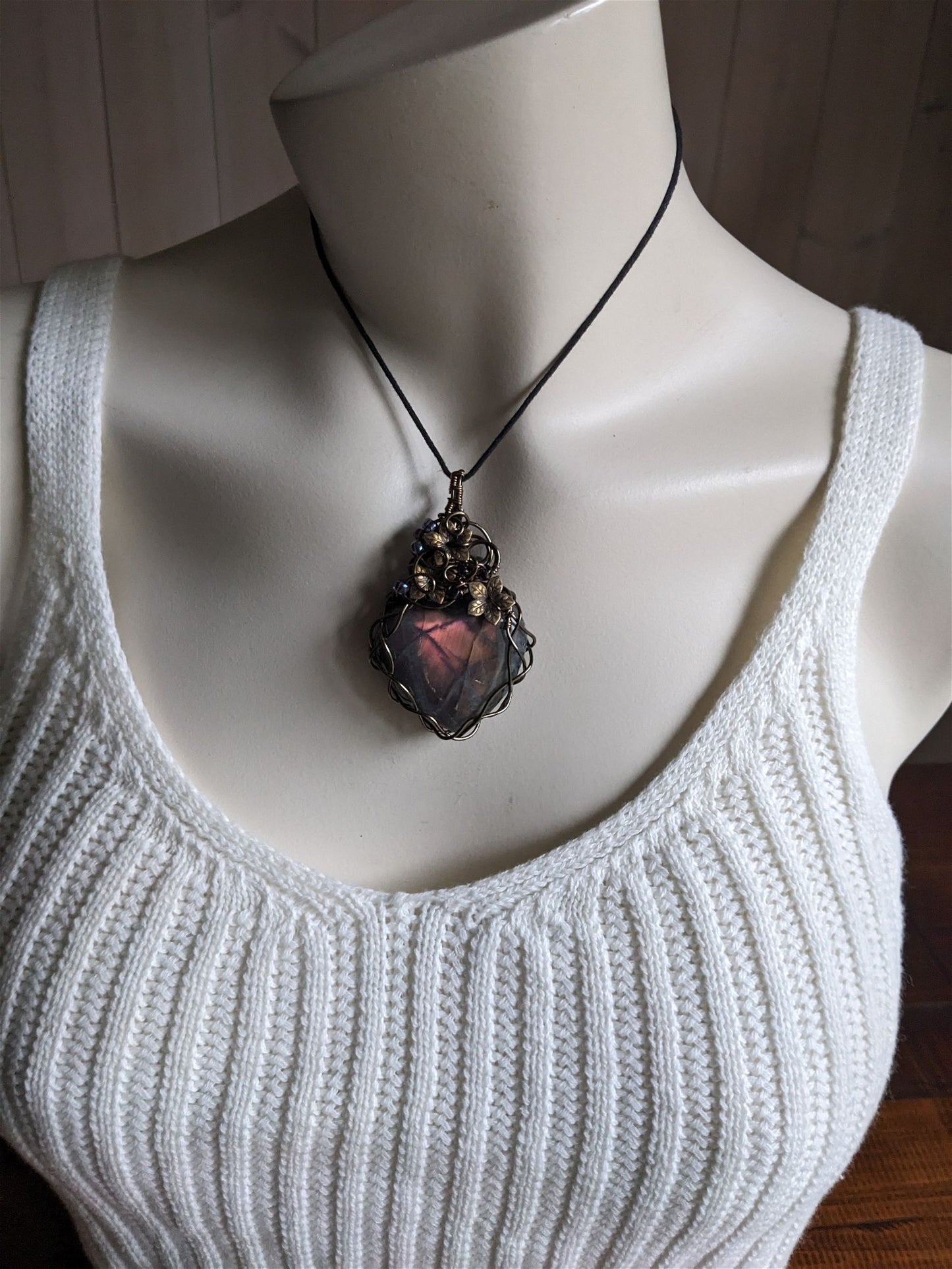 Collier avec labradorite coeur wirewrap - Aurore Lune 