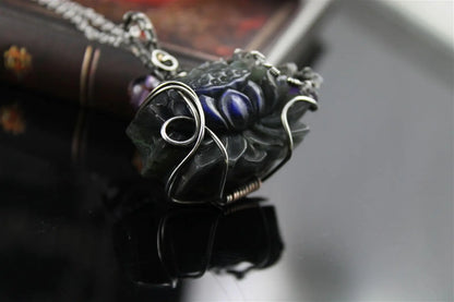 Collier avec labradorite sculptée Lotus *délicatesse* PIECE UNIQUE - Aurore Lune 