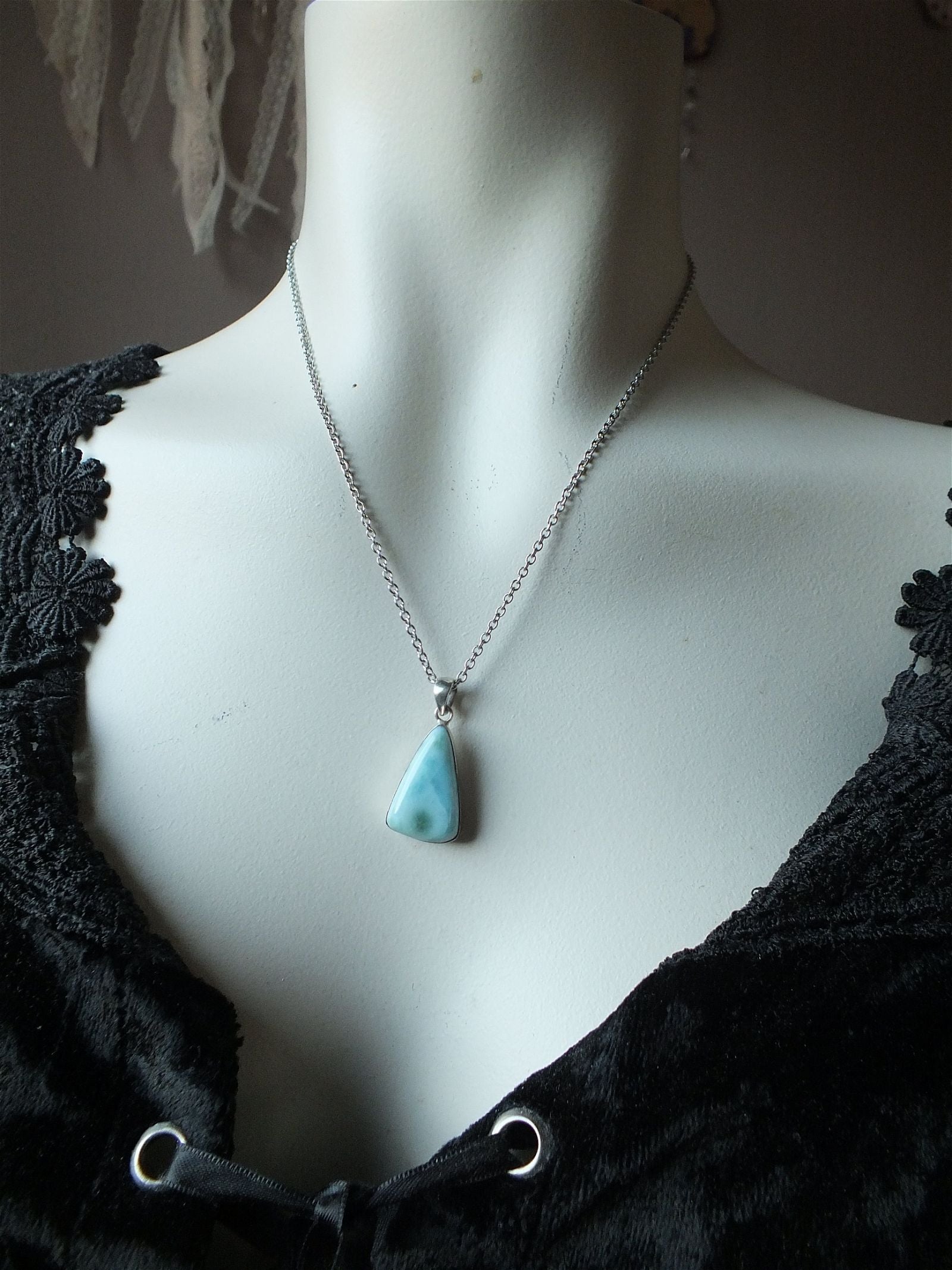 Collier avec larimar - Aurore Lune 