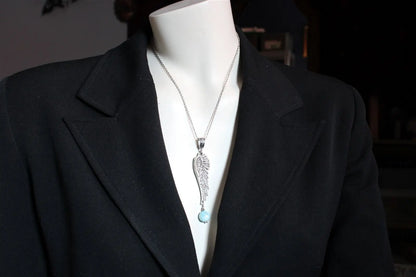 Collier avec larimar et aile - Aurore Lune 