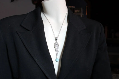 Collier avec larimar et aile - Aurore Lune 