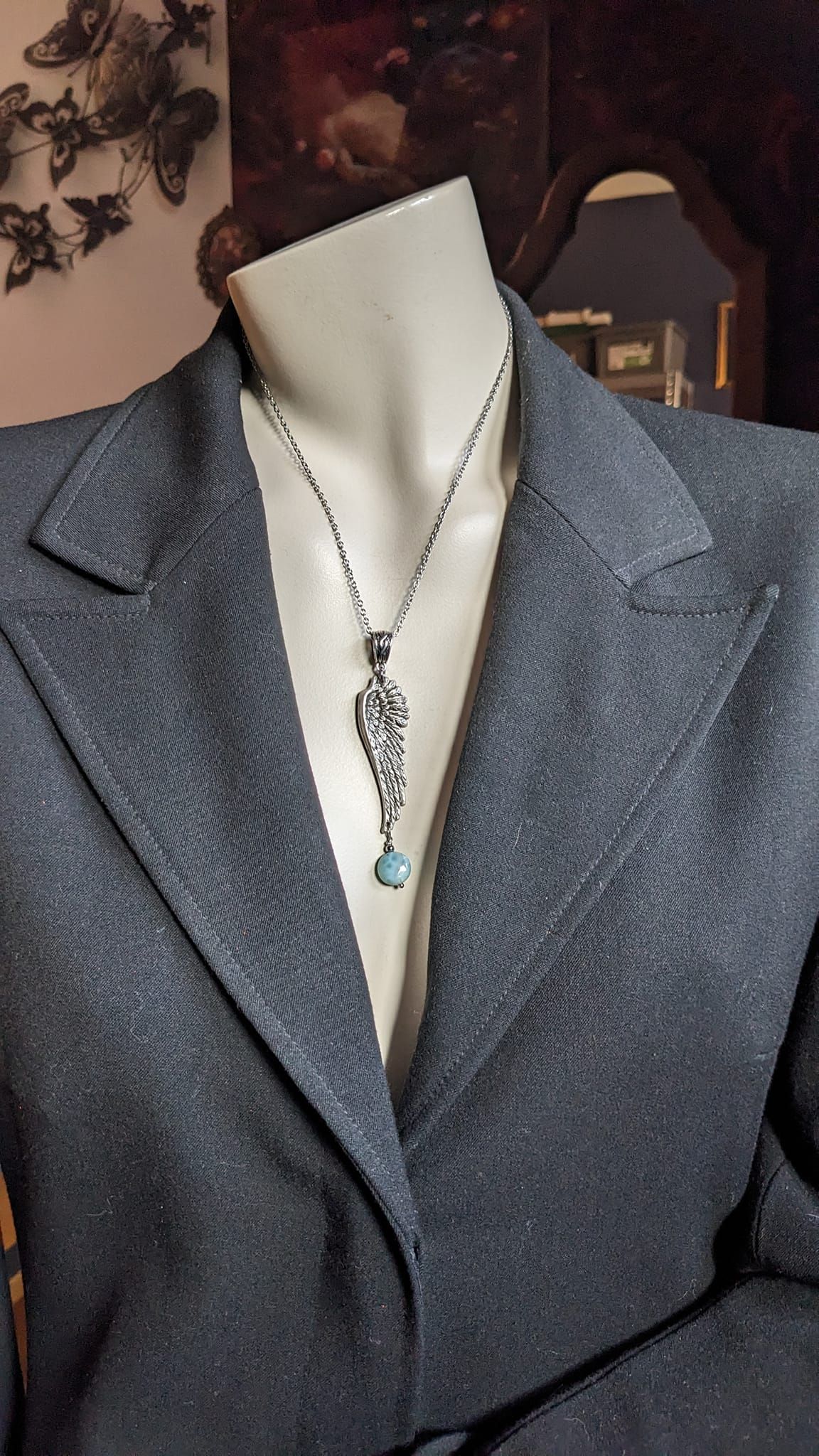 Collier avec larimar et aile - Aurore Lune 