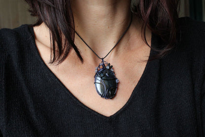Collier avec pietersite et libellule - Aurore Lune 