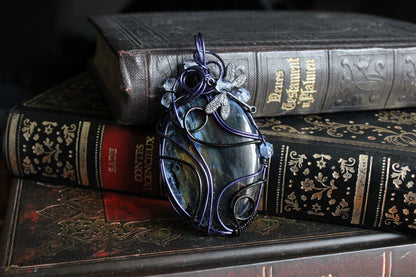 Collier avec pietersite et libellule - Aurore Lune 