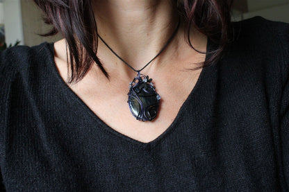 Collier avec pietersite et libellule - Aurore Lune 