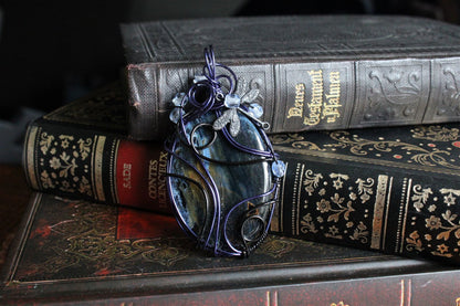 Collier avec pietersite et libellule - Aurore Lune 