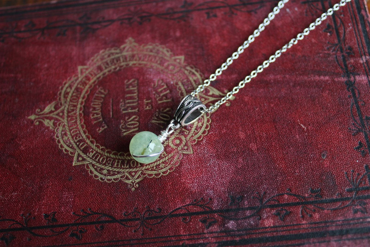 Collier avec prehnite - Aurore Lune 