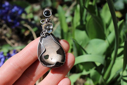 Collier  avec saphir - corindon - Aurore Lune 