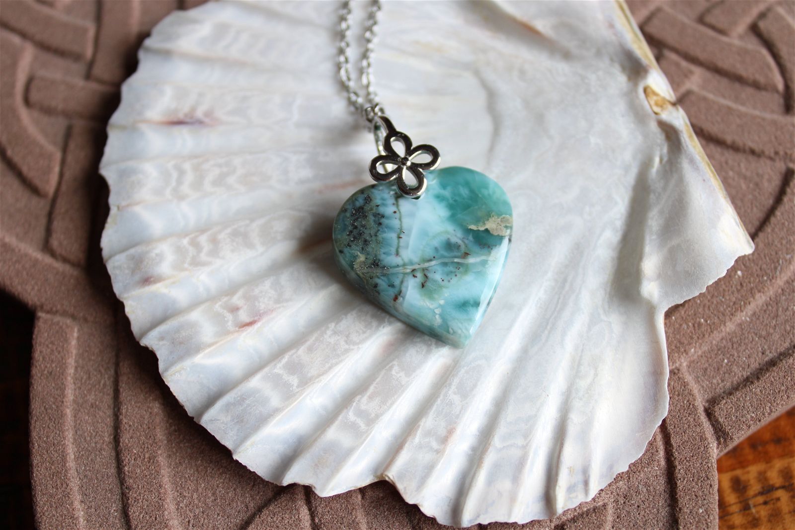 Collier cœur de larimar République Dominicaine - Aurore Lune 