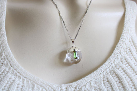 Collier cristal de roche et tourmaline verte avec chaîne - Aurore Lune 