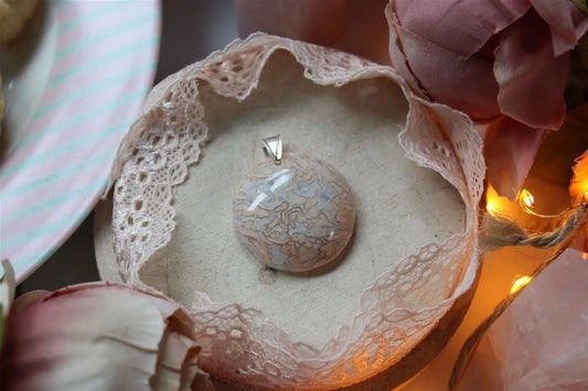 Collier de douceur en agate candy cotton - Aurore Lune 