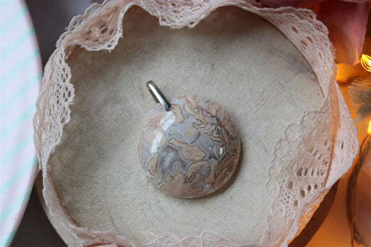 Collier de douceur en agate candy cotton - Aurore Lune 