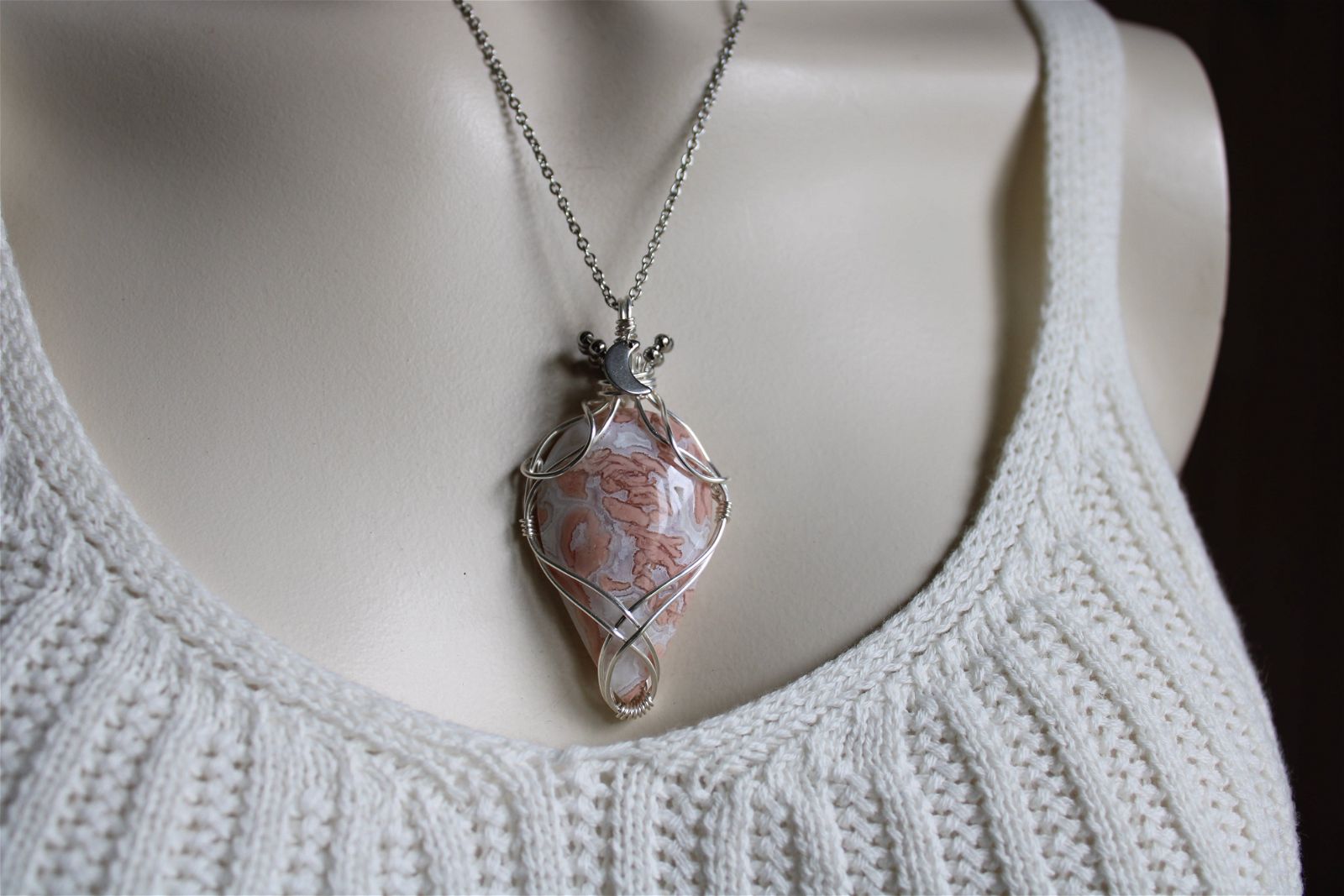 Collier de douceur en agate candy cotton - Aurore Lune 