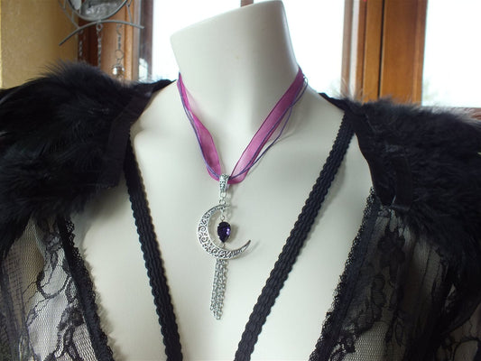 Collier décoré d'un swarovski original violet et belle Lune en filigrane, cordon violet multifils ou chaîne en acier inoxydable - Aurore Lune 