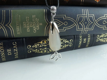 Collier en agate sakura - Aurore Lune 