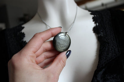 Collier en obsidienne dorée avec gravure fleur de vie - Aurore Lune 