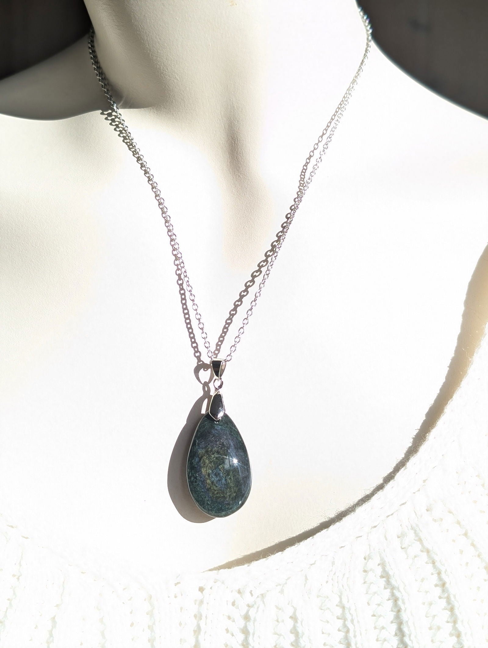 Collier en obsidienne mentogochol - Aurore Lune 