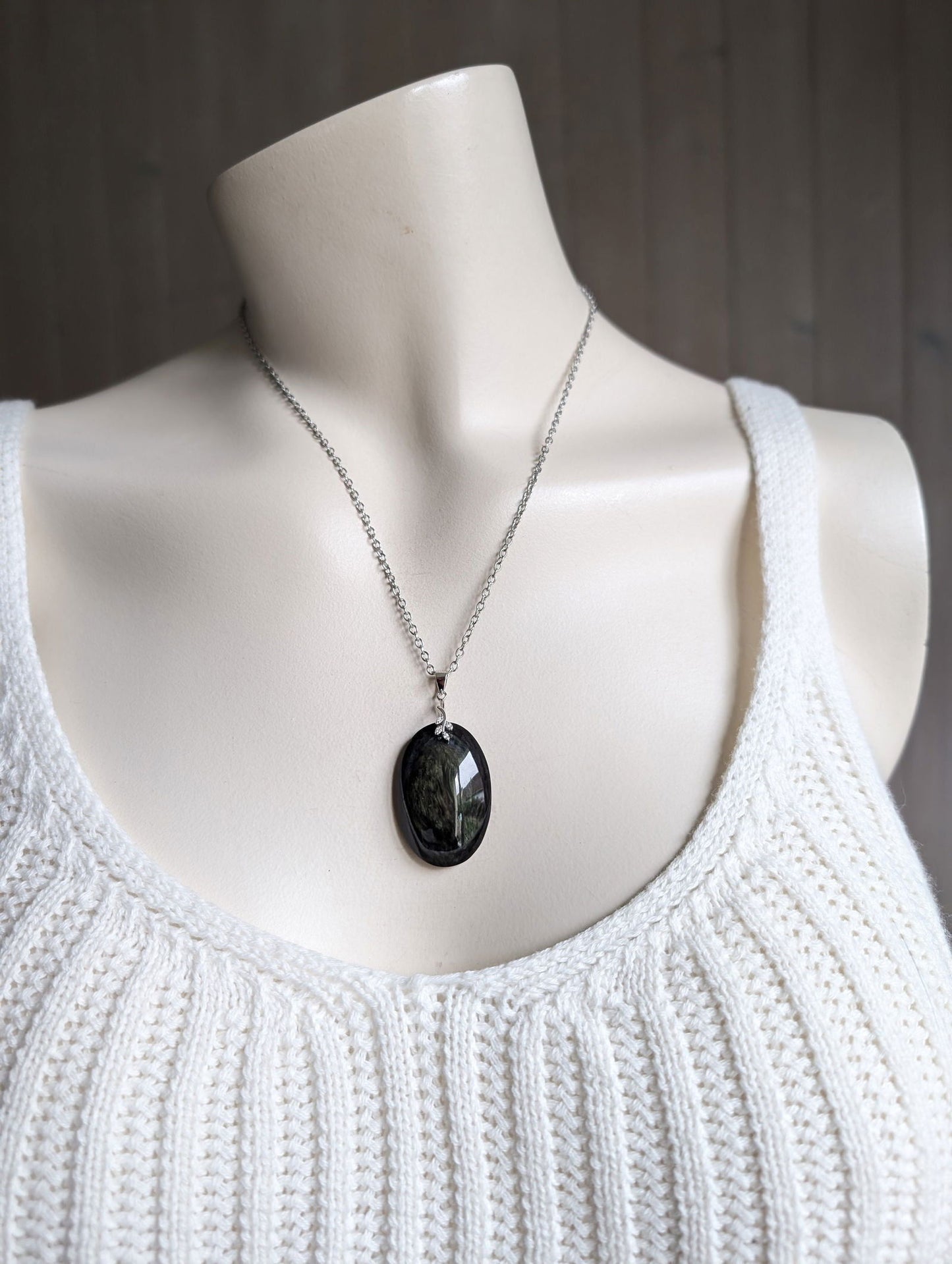 Collier en obsidienne mentogochol - Aurore Lune 